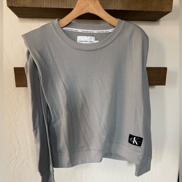 Calvin Klein|Gray padded shoulder sweatshirt, long sleeve in boxy style•••Medium - Picture 5 of 14